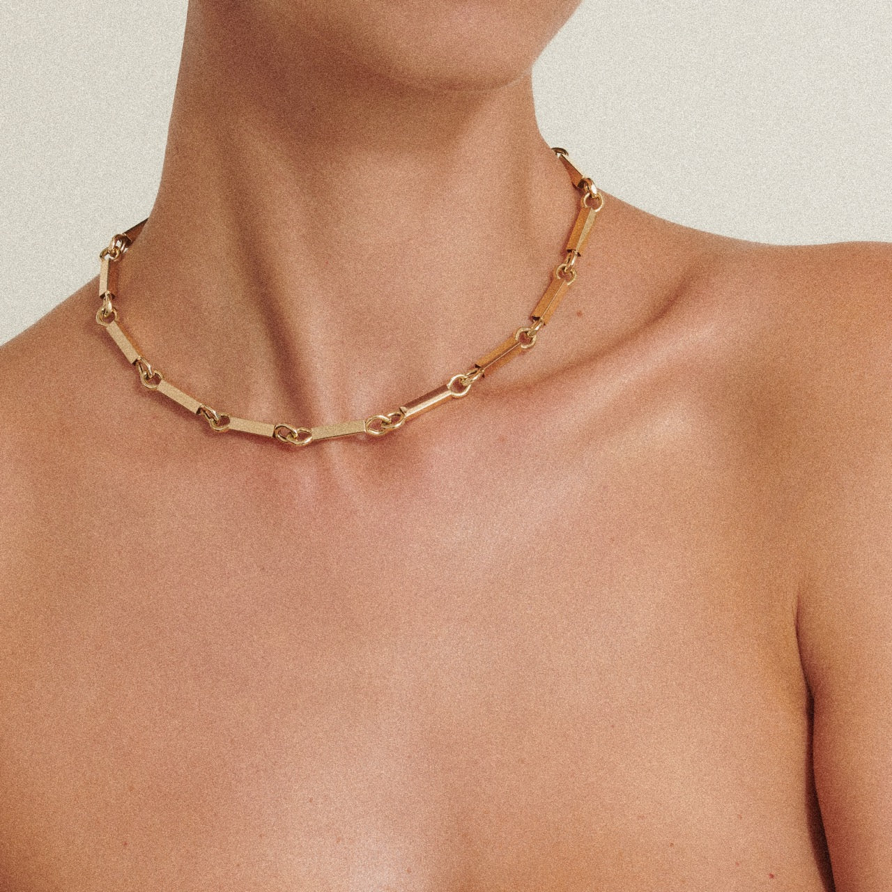 Elliot Yellow Gold Short Chain Necklace with Rectangular Links